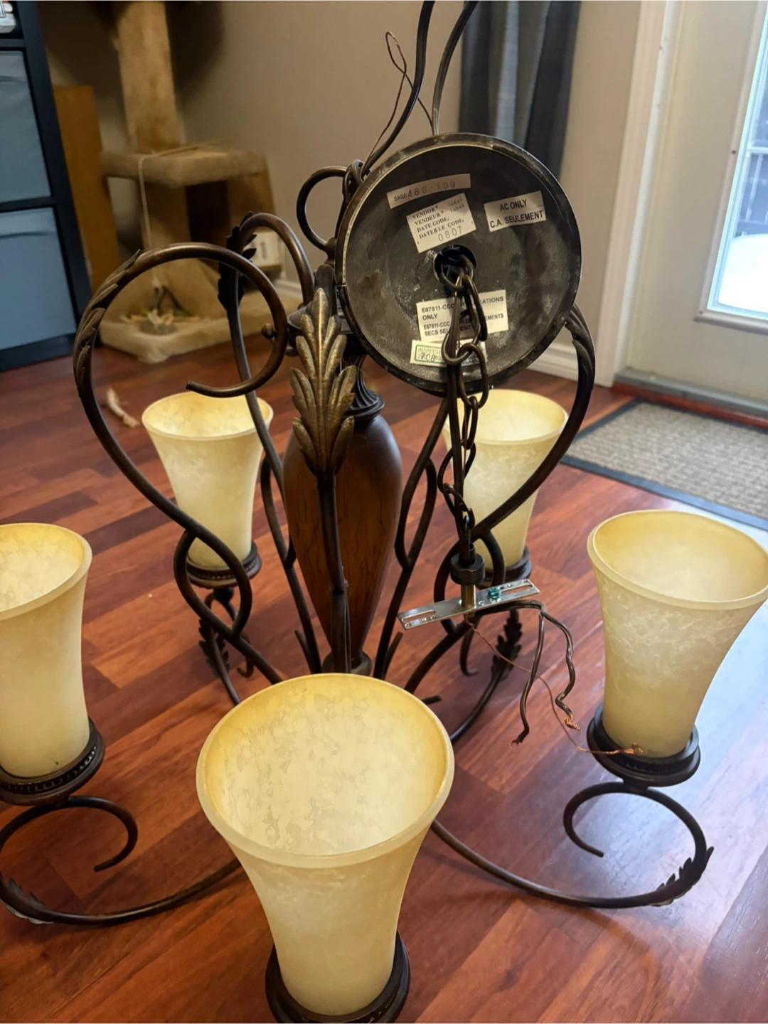 5-Light Chandelier with Frosted Glass Shades - photo 3