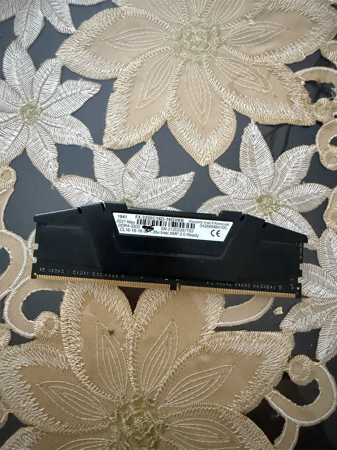G.SKILL Ripjaws V DDR4 16gB (1x16GB) 3200MHz CL16 Desktop Memory - photo 2