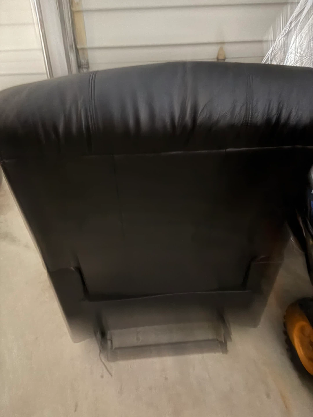 Black Leather Recliner Chair - photo 2