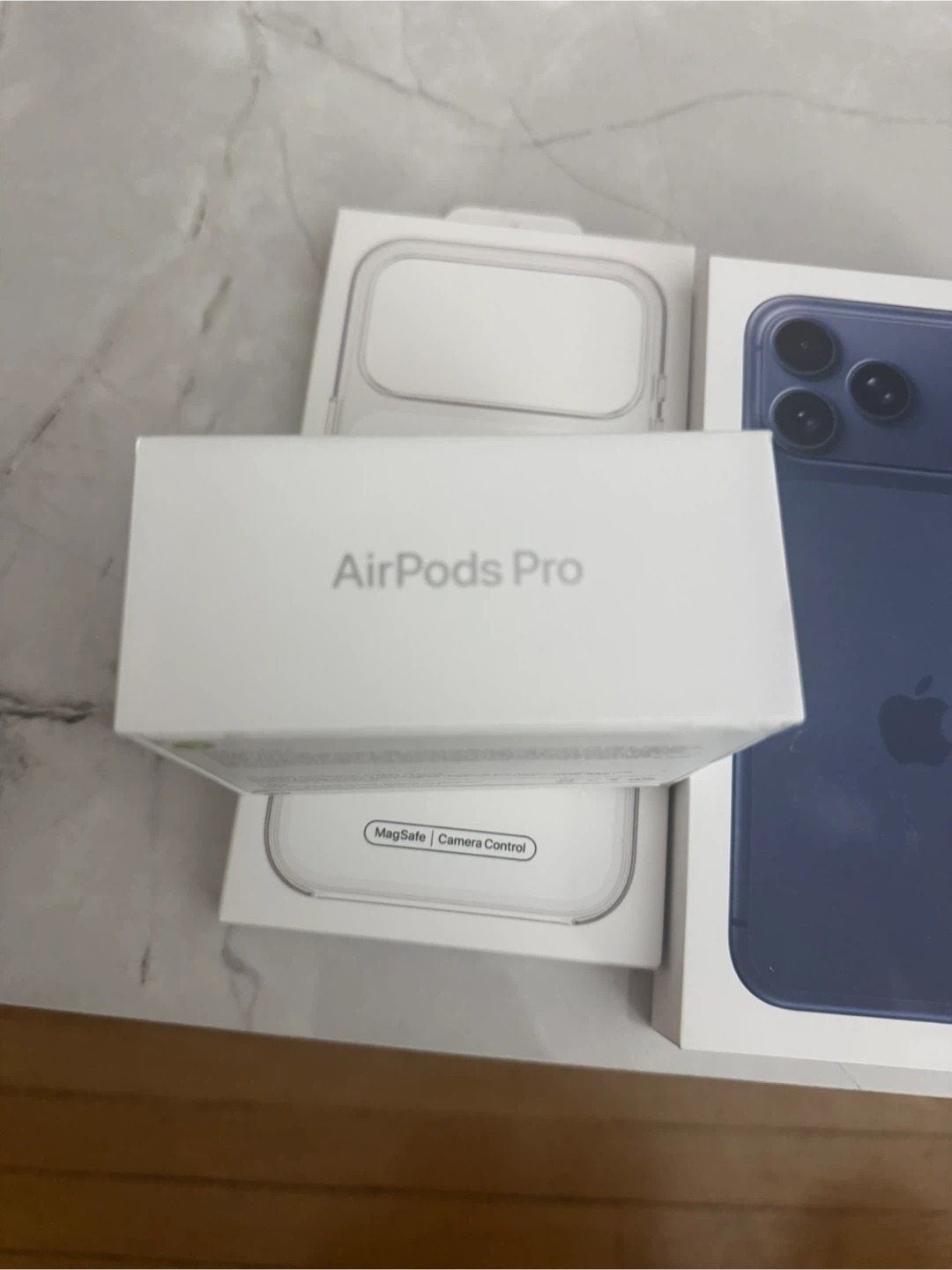 Apple AirPods Pro (3rd Generation) - photo 2
