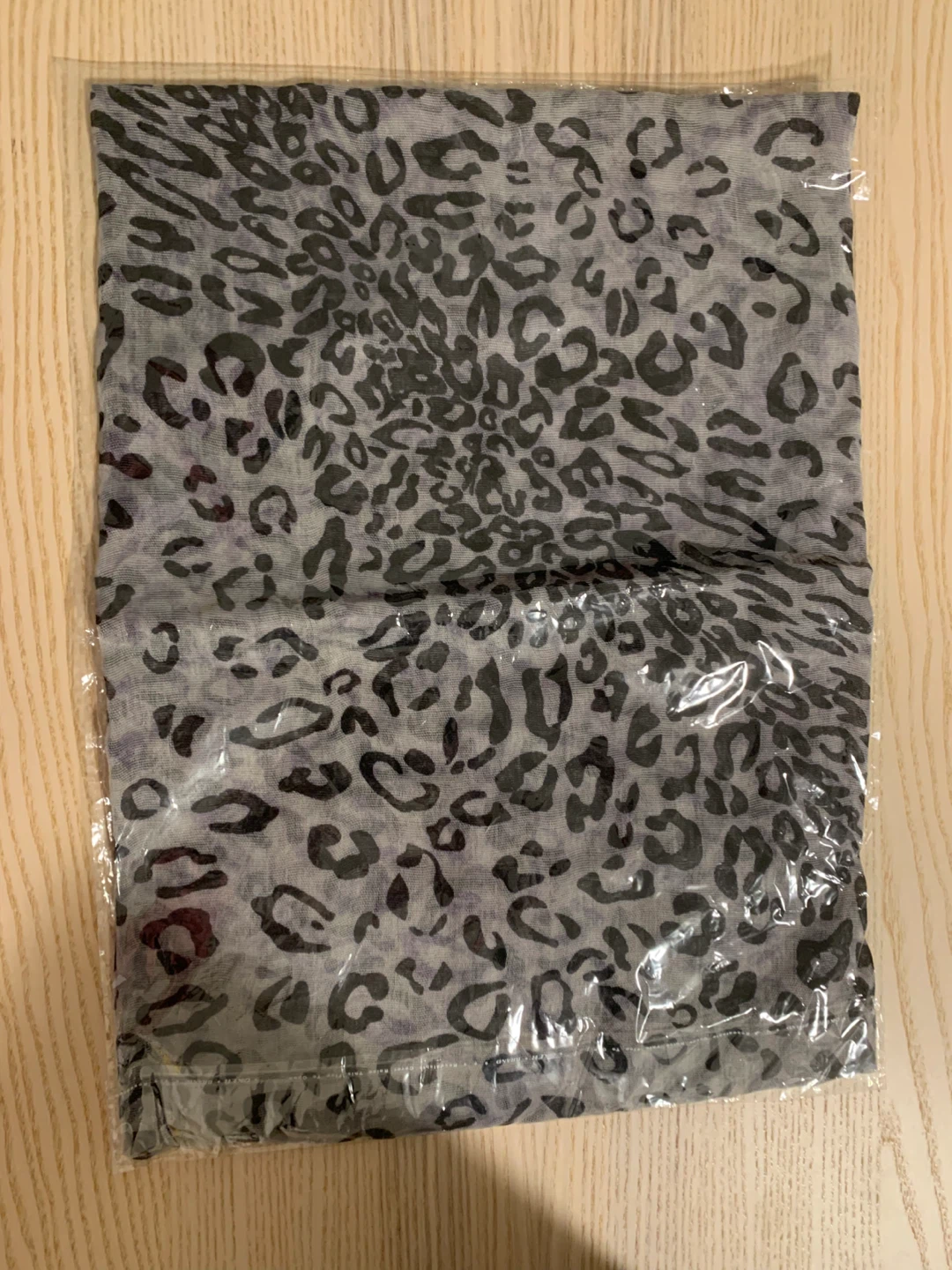 Lightweight Leopard Print Scarf