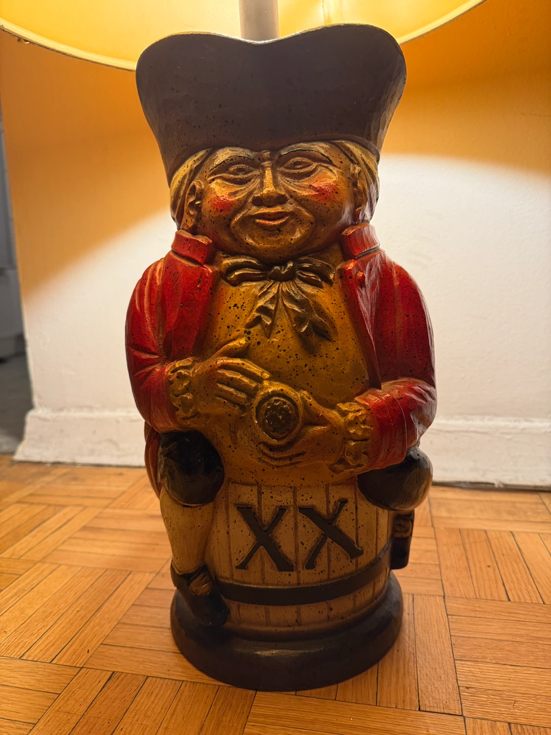 Vintage Bar / Pub Style Figurine Table Lamp - photo 4