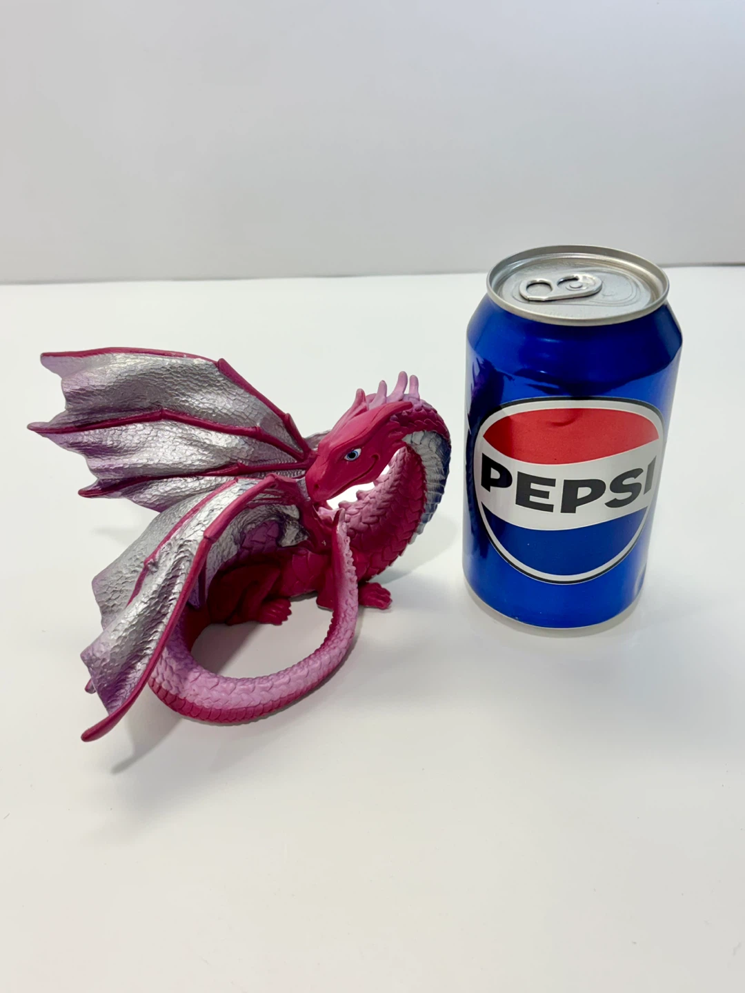 Love Dragon Figurine - Detailed 6" Model Figure by Safari Ltd. - photo 4