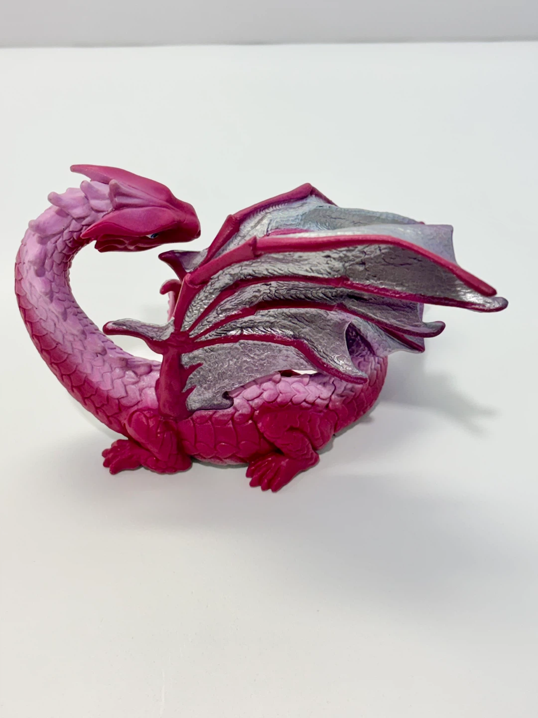 Love Dragon Figurine - Detailed 6" Model Figure by Safari Ltd. - photo 3