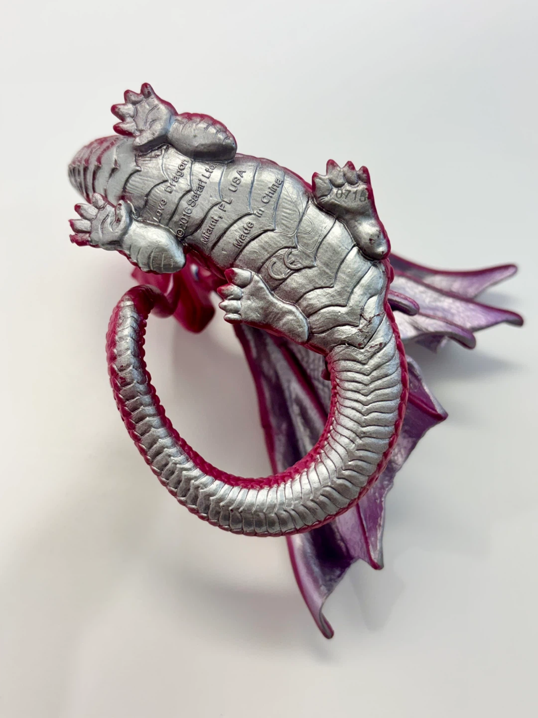 Love Dragon Figurine - Detailed 6" Model Figure by Safari Ltd. - photo 5