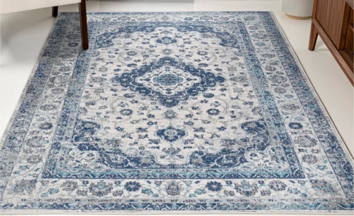 Blue and White Traditional Area Rug 170*120cm - photo 2