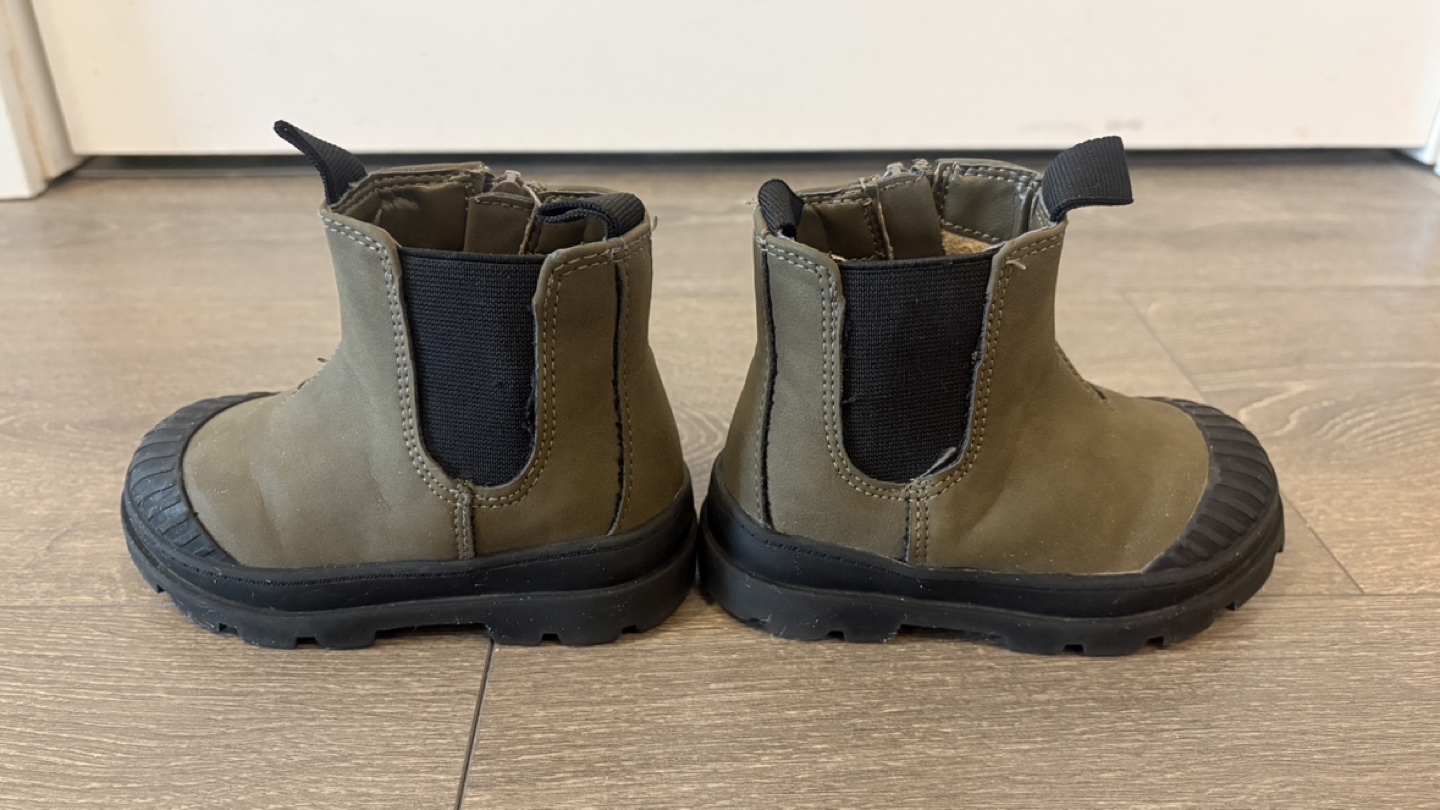 H&M Toddler Boots (Size 4–5) - photo 3