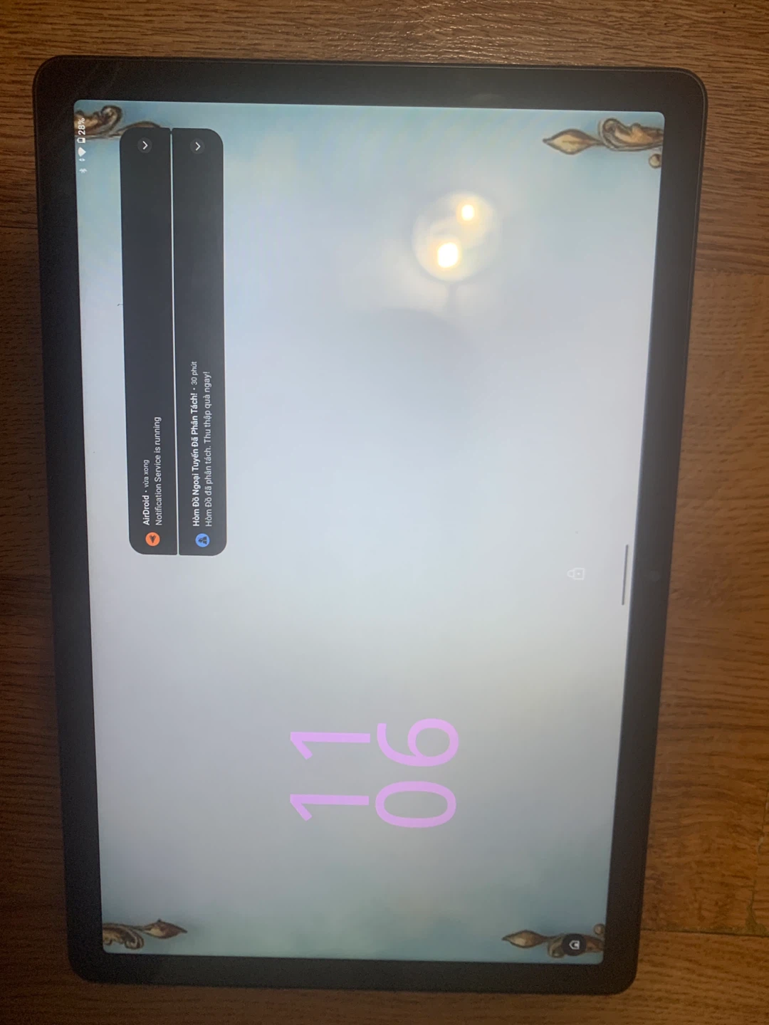 Tablet with Wireless Keyboard - photo 3