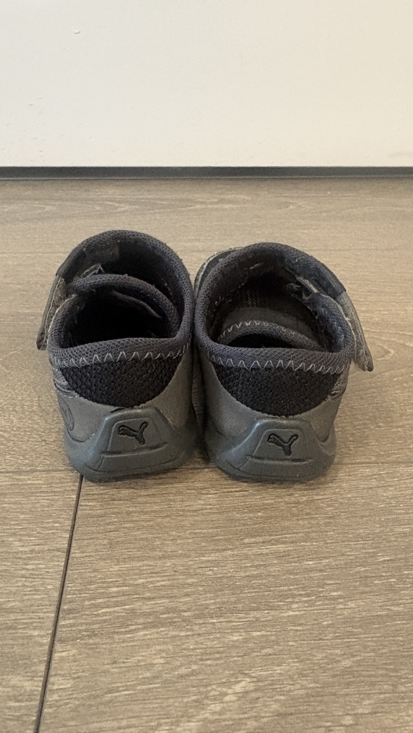 Puma Toddler Shoes (Size 5) - photo 4