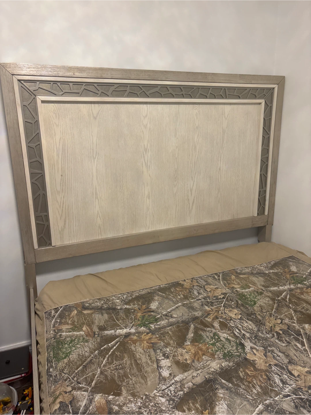 Queen sized Bed + Matress NEED GONE - photo 3