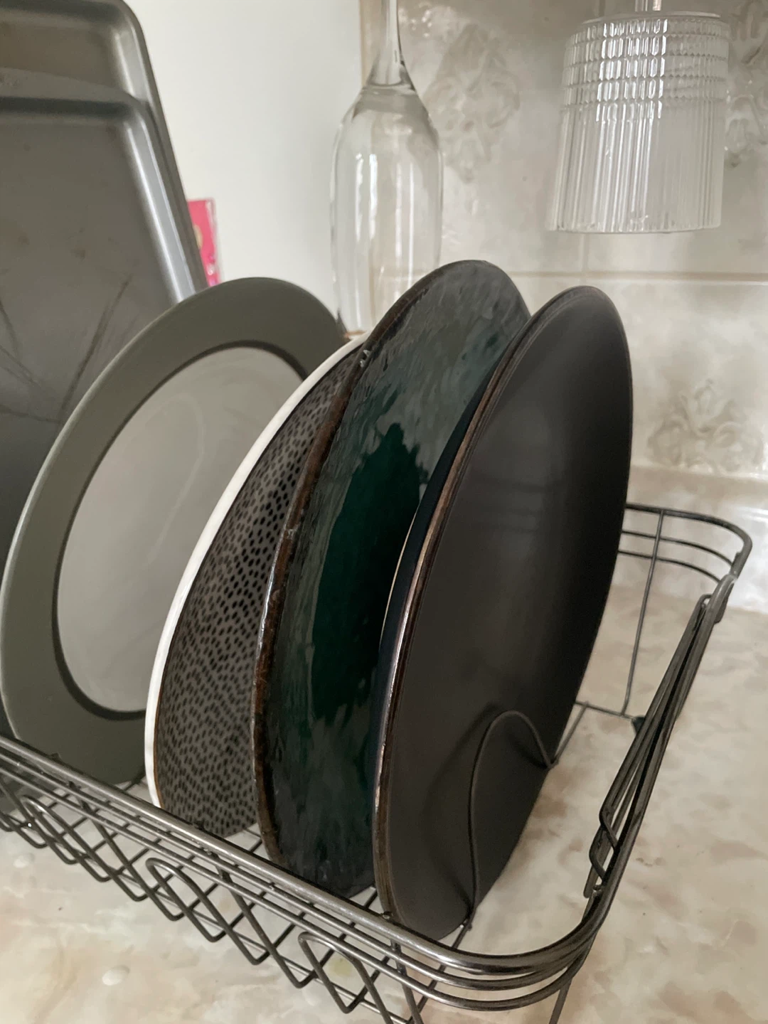 MUST GO OUT TODAY: Set of 4 Dinner Plates