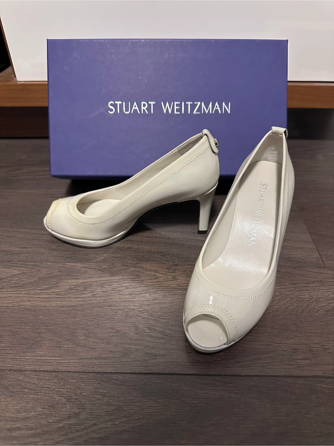 Stuart Weitzman White Patent Leather Peep-Toe Heels size 4