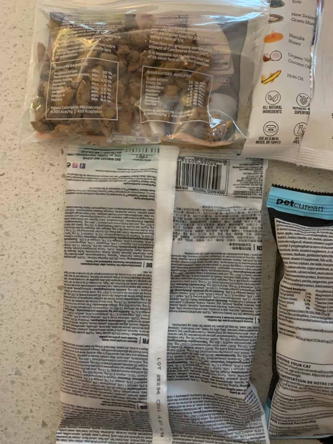 ‼️MOVING SALE - SOON‼️Assorted cat kibble samples - photo 4