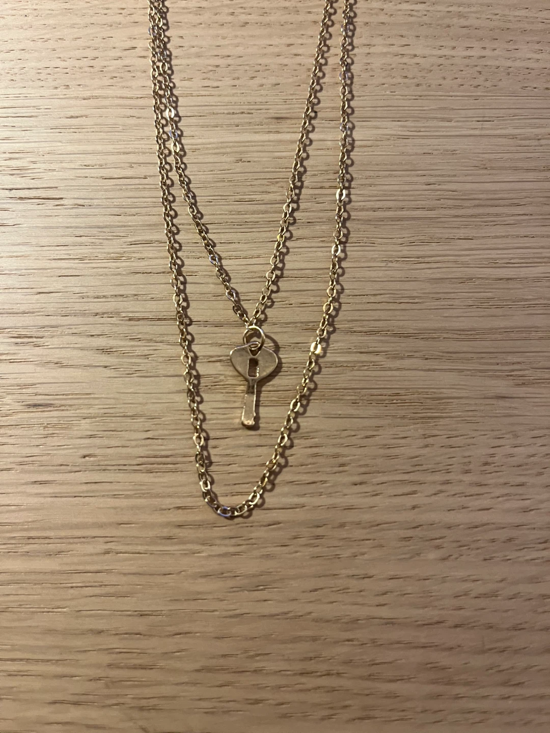 gold double layered key necklace - photo 2