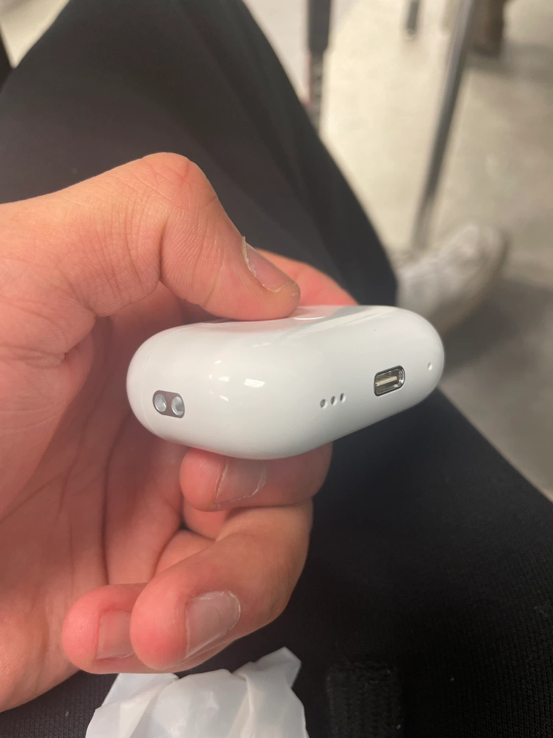 AirPods Pro (2nd Gen) - photo 2