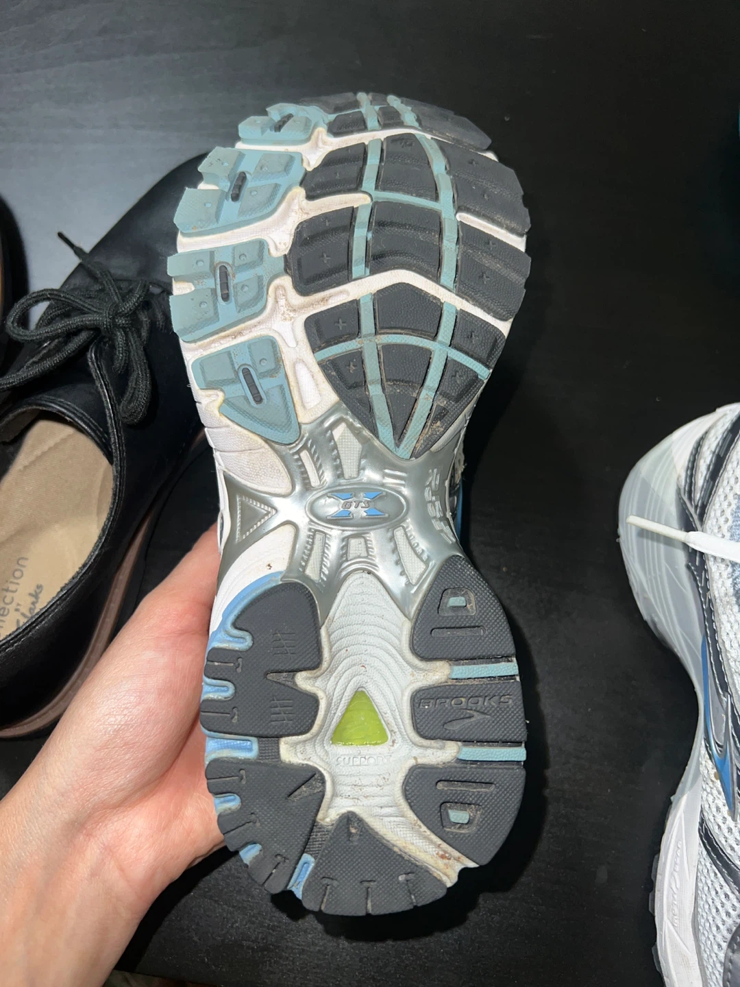 Brooks Women's Running Shoes - photo 2