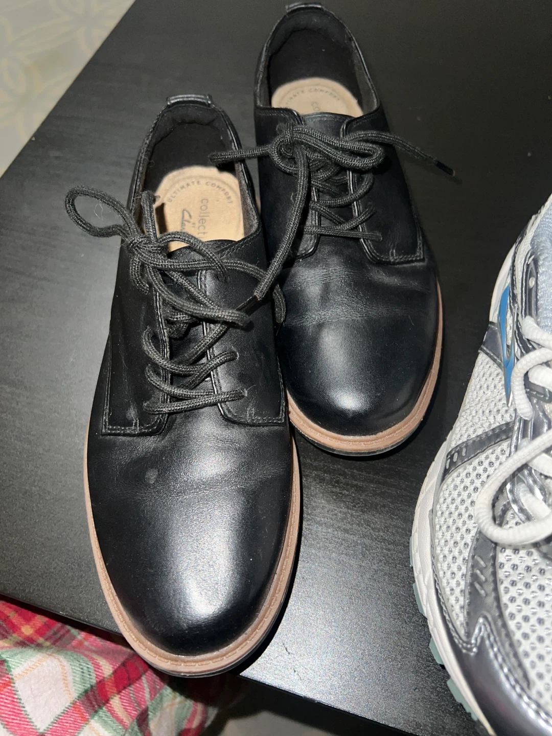 Clarks Women's Black Leather Oxford Shoes