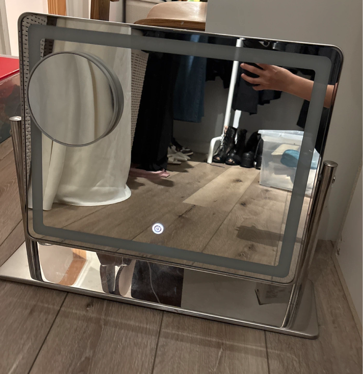 LED Lighted Vanity Mirror - photo 3