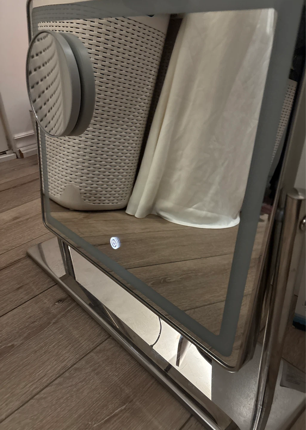 LED Lighted Vanity Mirror - photo 2