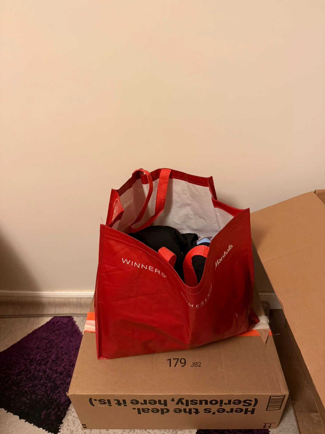 Giving away my clothes for free only be worn once
