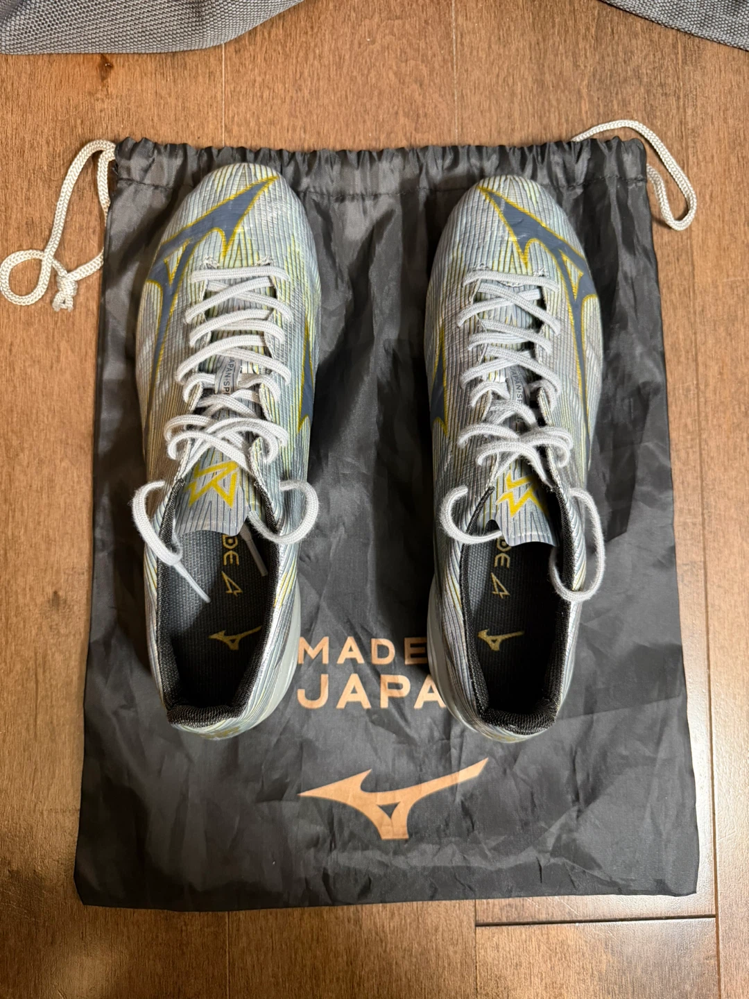 Mizuno Alpha 2 Soccer Cleats