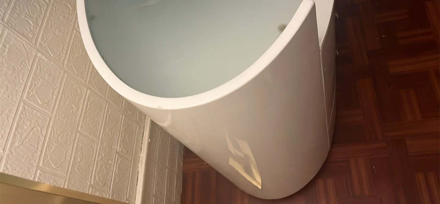 White Curved Dresser with Glass Top - photo 2