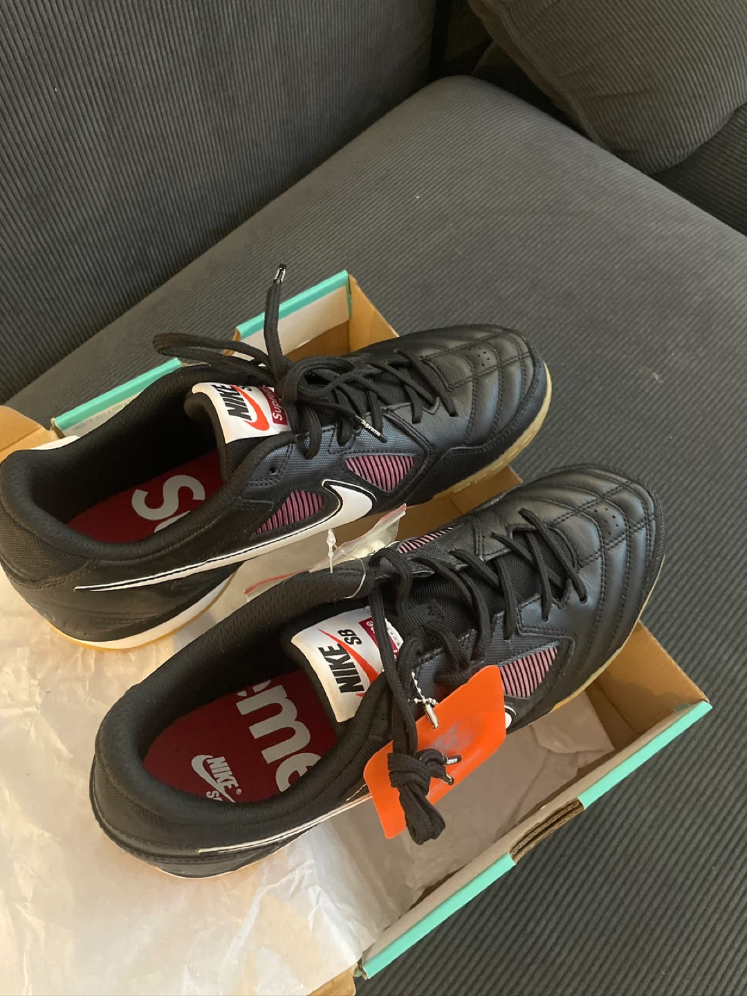 Nike SB Gato Supreme Black - photo 2