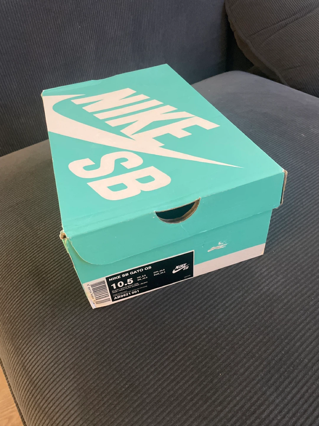 Nike SB Gato Supreme Black - photo 4