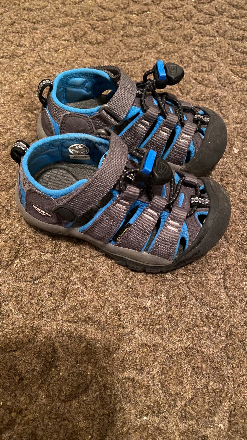Keen Kids' Water Sandals Size 8 - photo 3