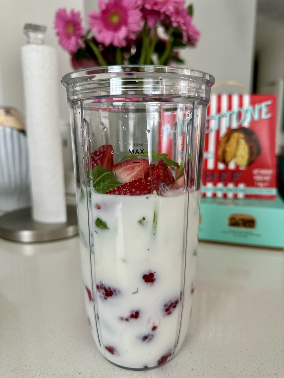 NutriBullet Ultra Personal Blender with Accessories, 1200W - photo 5