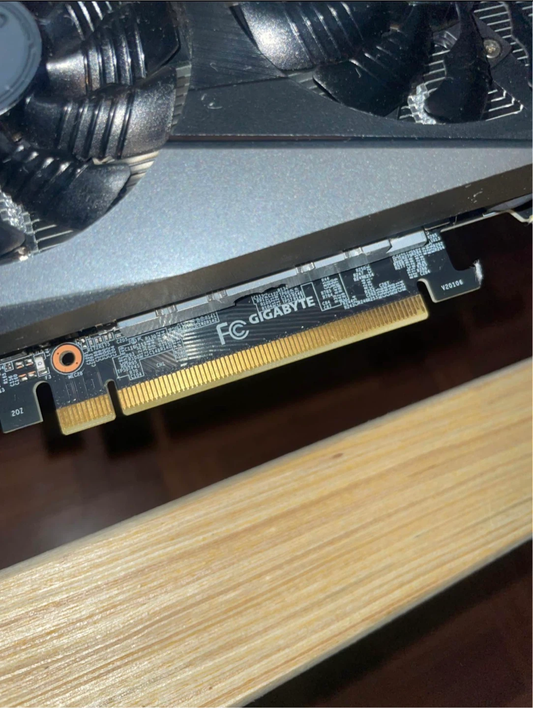 Gigabyte 3050 8gb gpu - photo 2