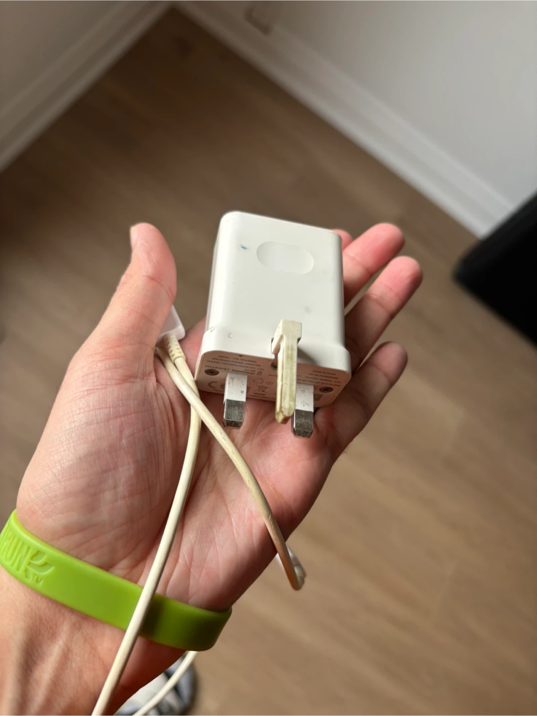 Huawei Fast Charger with USB Cable - photo 3