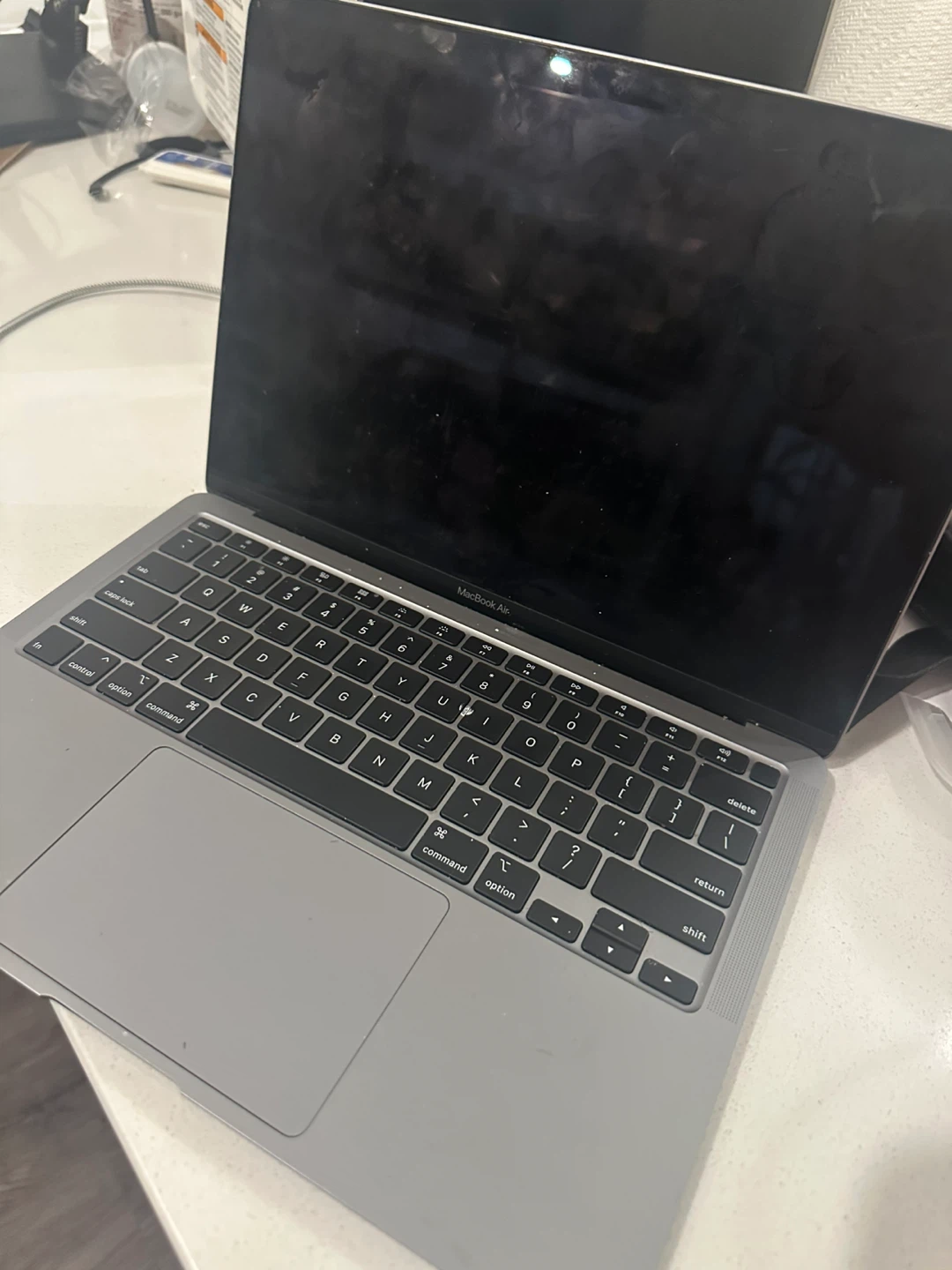 MacBook Air 2020 (Screen Damaged) - photo 3
