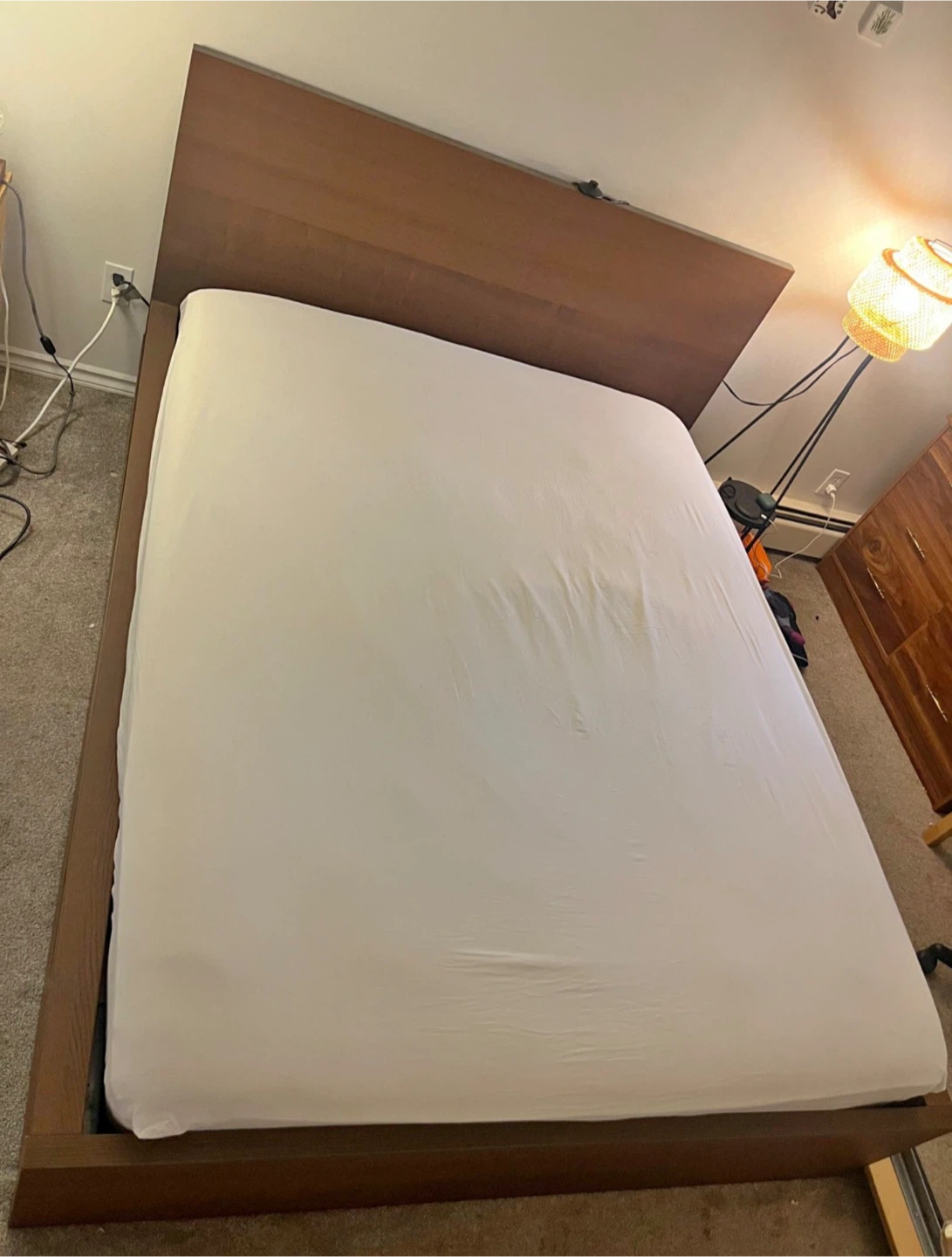 Ikea Queen bed frame + 4 drawers + FREE Delivery - photo 5