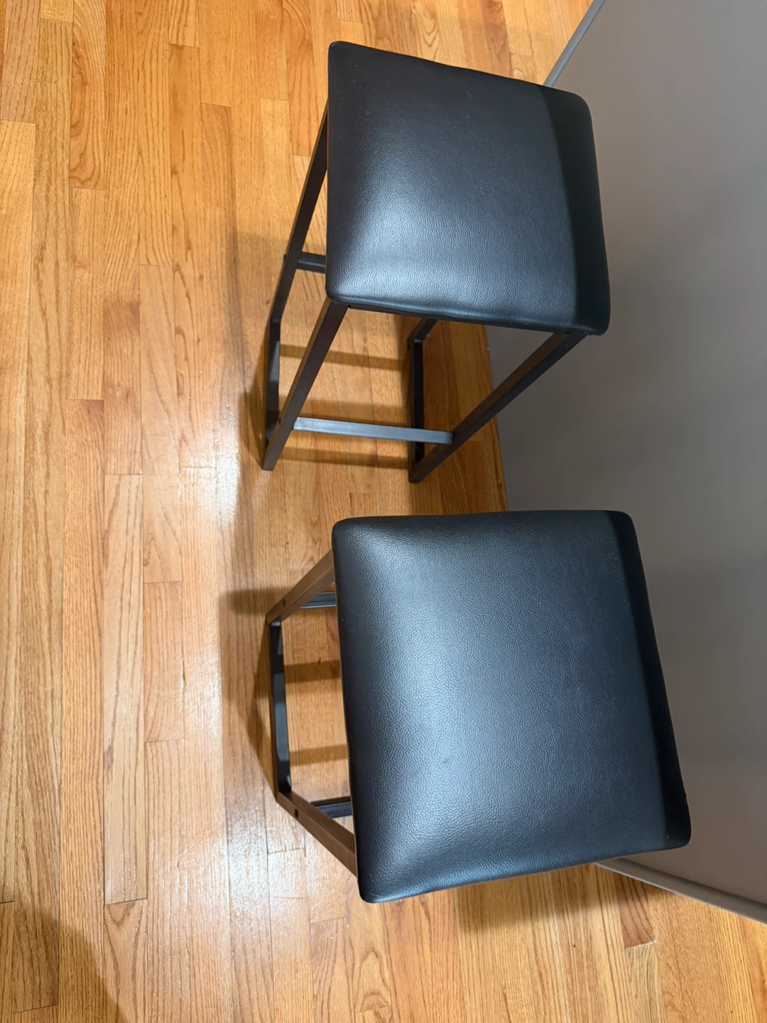 Set of 2 Black Faux Leather Bar Stools