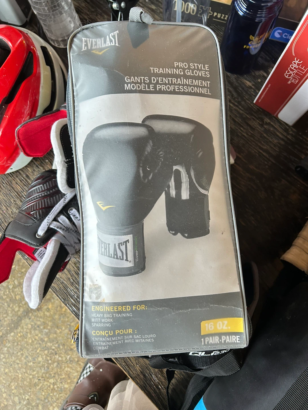 Everlast Pro Style Training Punch Mitts 16 oz