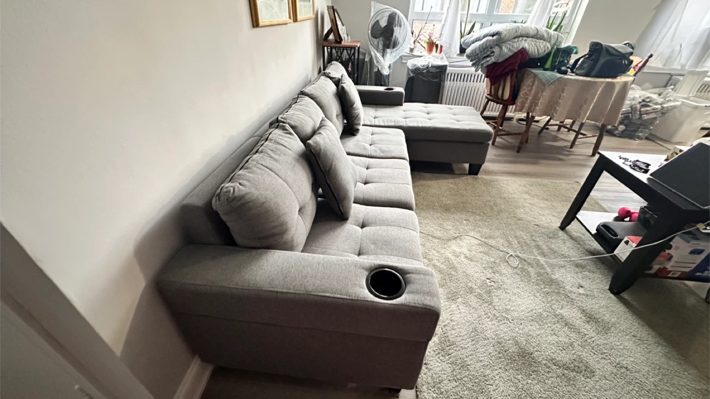 L-Shaped Sectional Sofa with Cup Holders – Excellent Condition