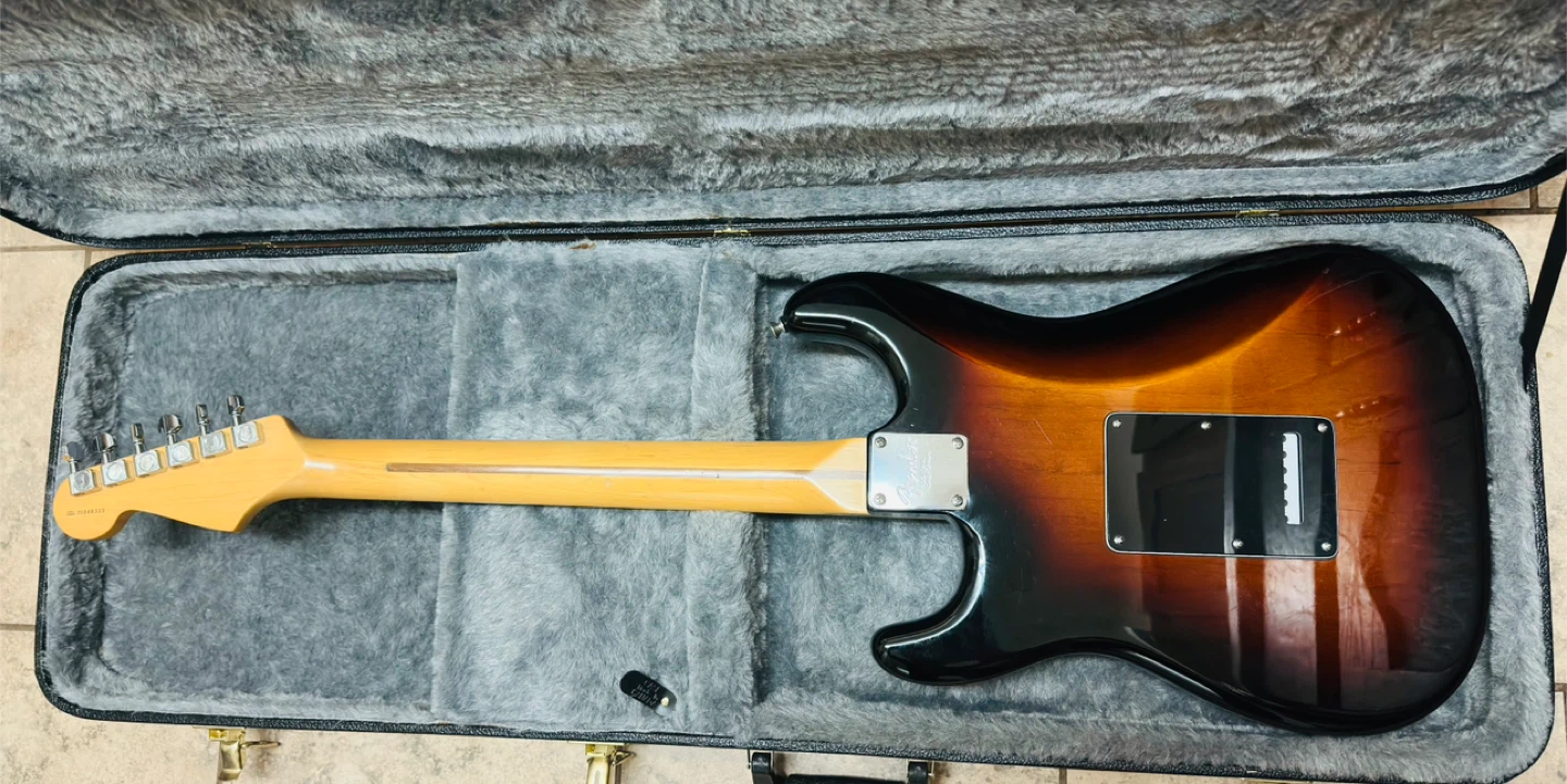 Fender Stratocaster USA made - photo 2