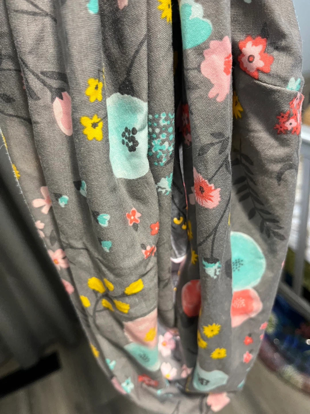 Nursing / car seat cover - photo 2