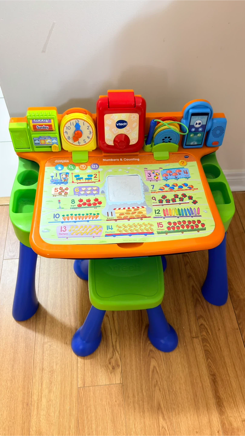 VTech Numbers & Counting Activity Desk