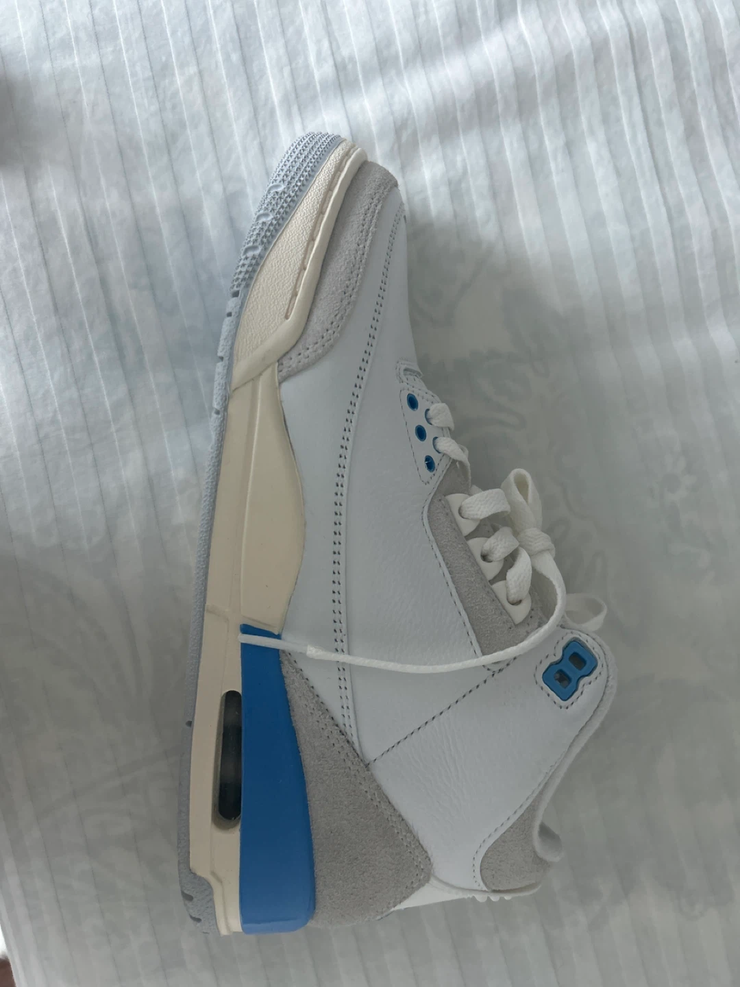 Air Jordan 3 Retro (White/Blue) - photo 2