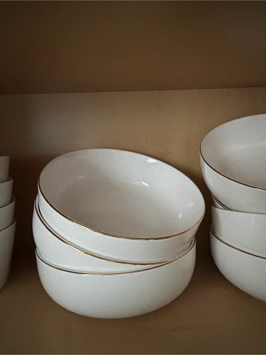 White Ceramic Bowls and Plates with Gold Rim - photo 4