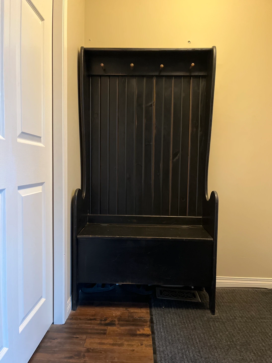 Bench coat rack