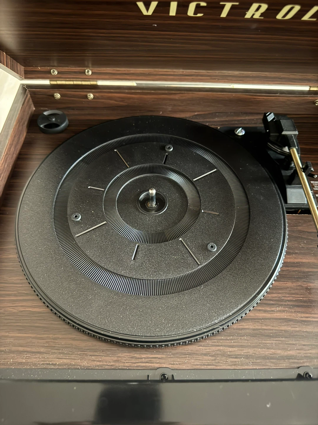 Victrola 3-Speed Turntable with Bluetooth - photo 3