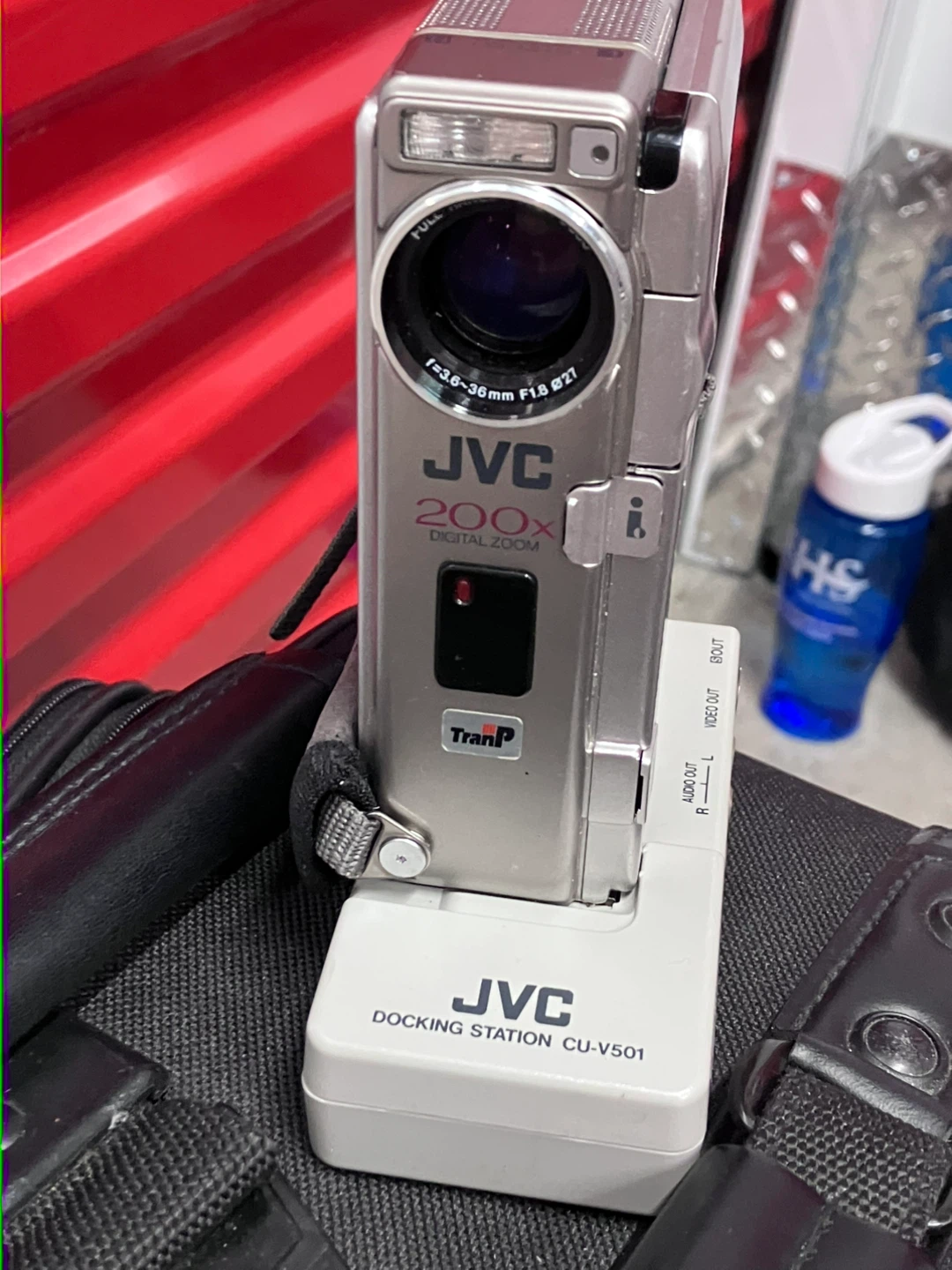 JVC GR-DVM70 Camcorder - photo 2