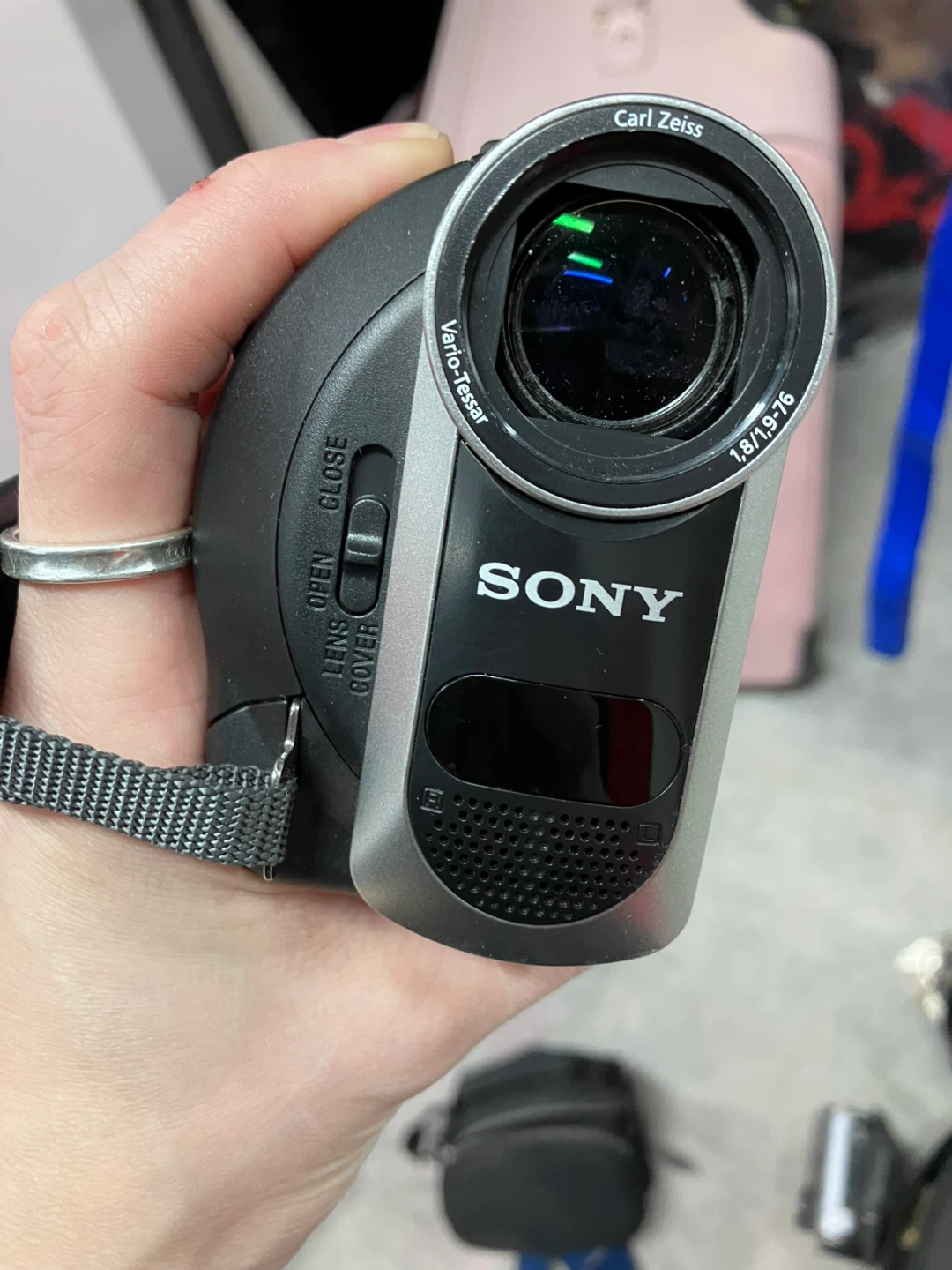 Sony Handycam DCR-HS82 camcorder - photo 5