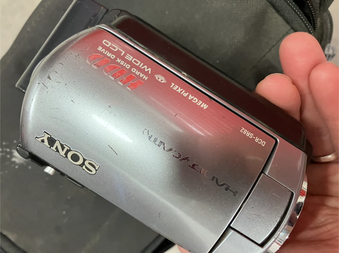Sony Handycam DCR-HS82 camcorder - photo 4