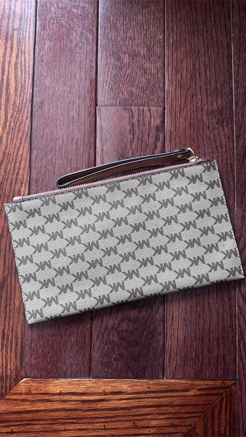 Michael Kors MK Signature Wristlet Pouch - photo 2