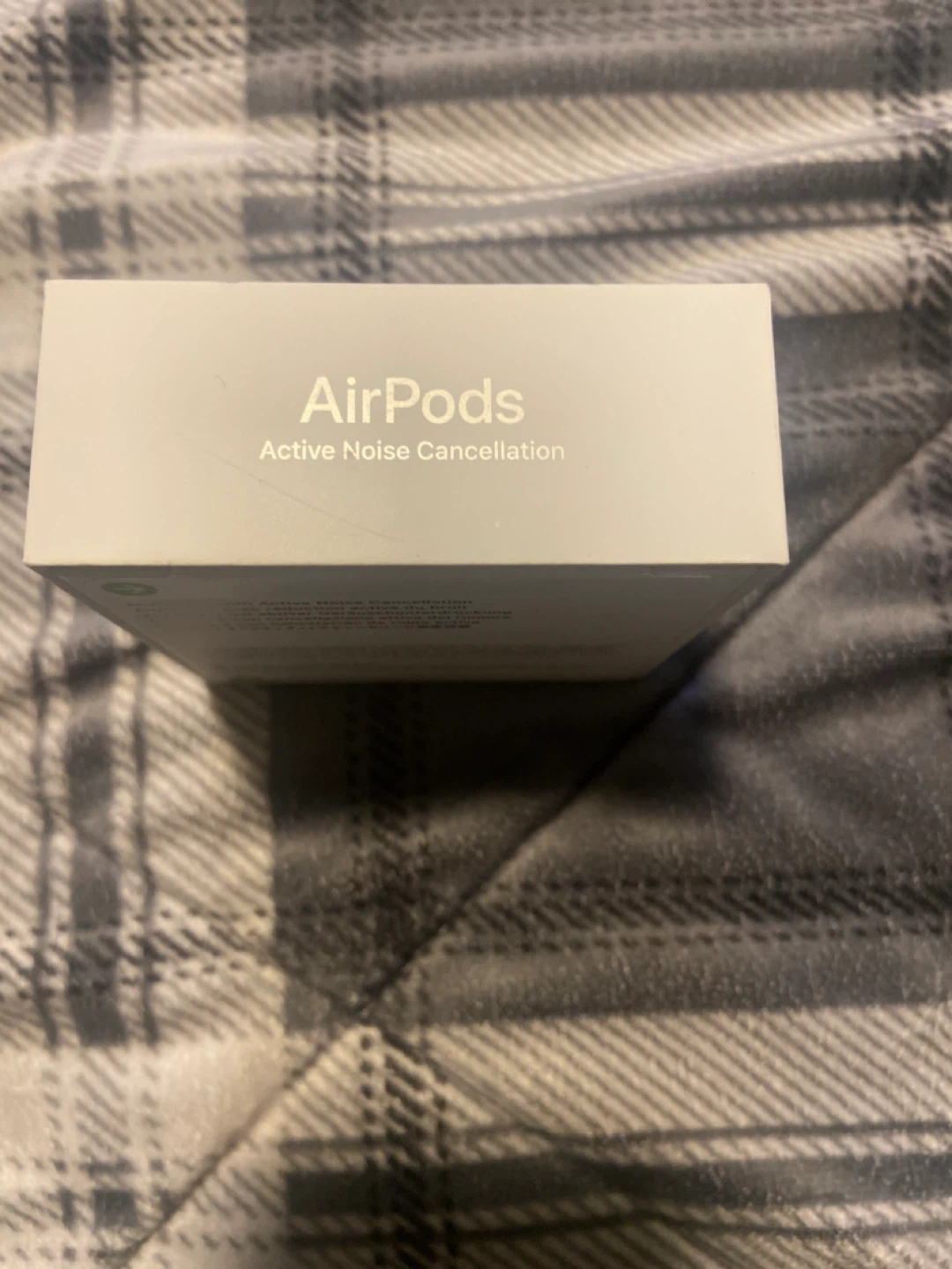Brand New Noise Cancelling 4th Generation Apple AirPods - photo 3