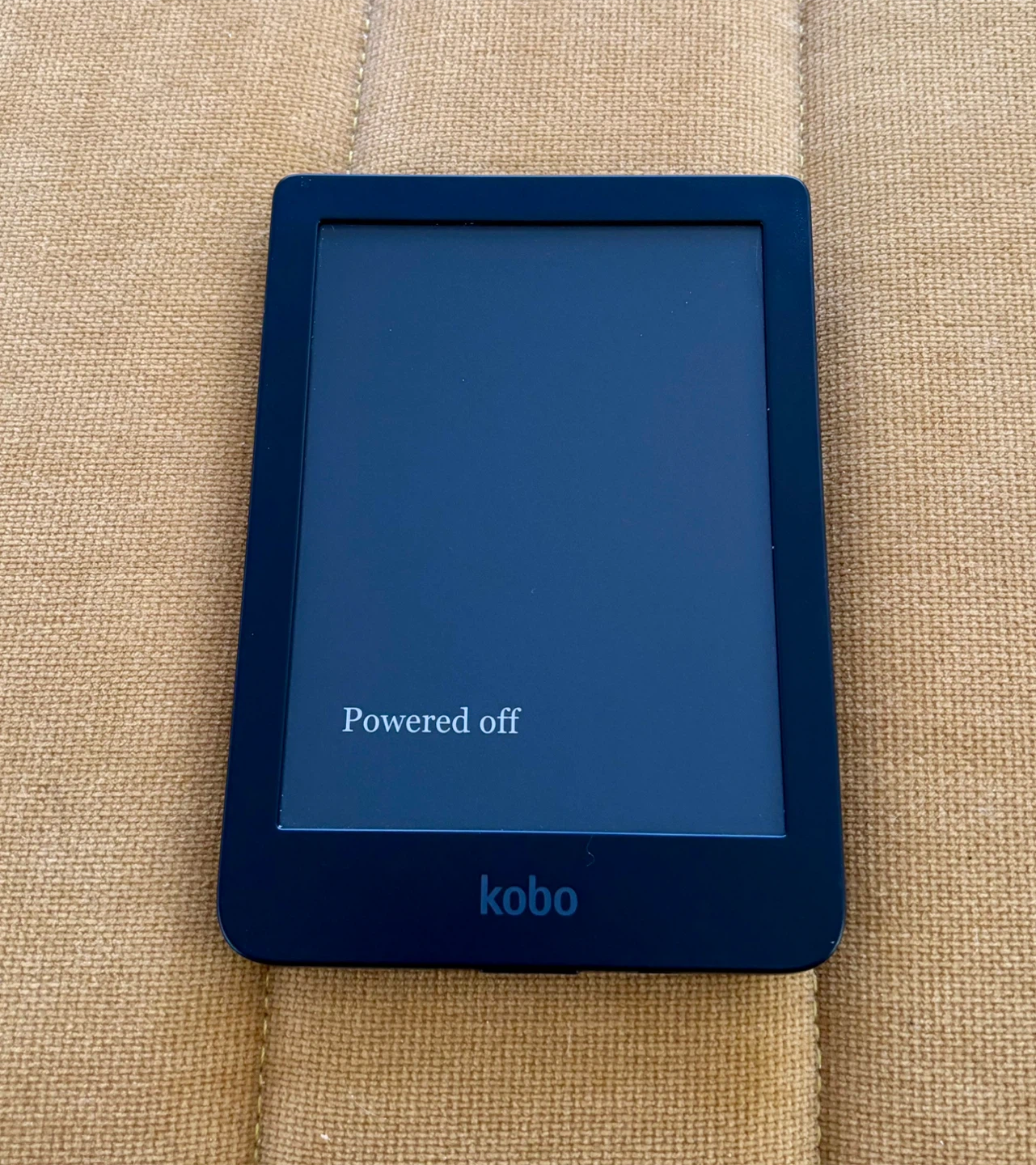 Kobo e-Reader & two cases